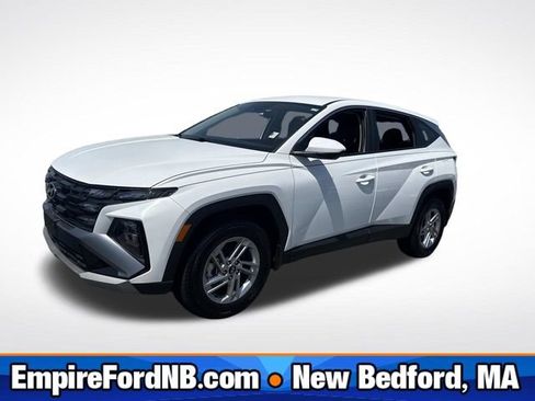 Used 2025 Hyundai Tucson SE AWD/4WD image 1