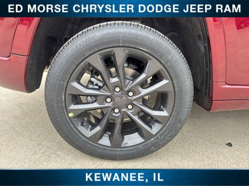 New 2026 Jeep Grand Cherokee Limited AWD/4WD image 17