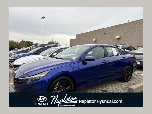 Used 2023 Hyundai Elantra SEL w/ Cargo Package FWD image 1