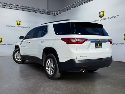 Used 2020 Chevrolet Traverse LT FWD image 3