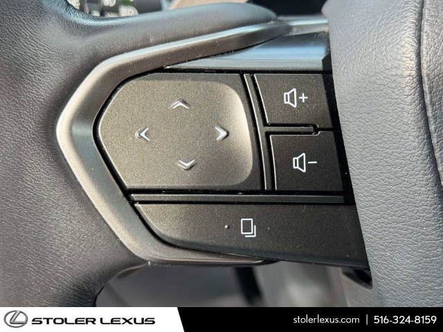 Used 2023 Lexus RX 350 w/ Accessory Package (2T) AWD/4WD image 26