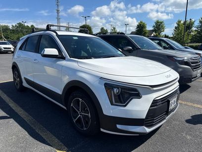 Used 2024 Kia Niro EX