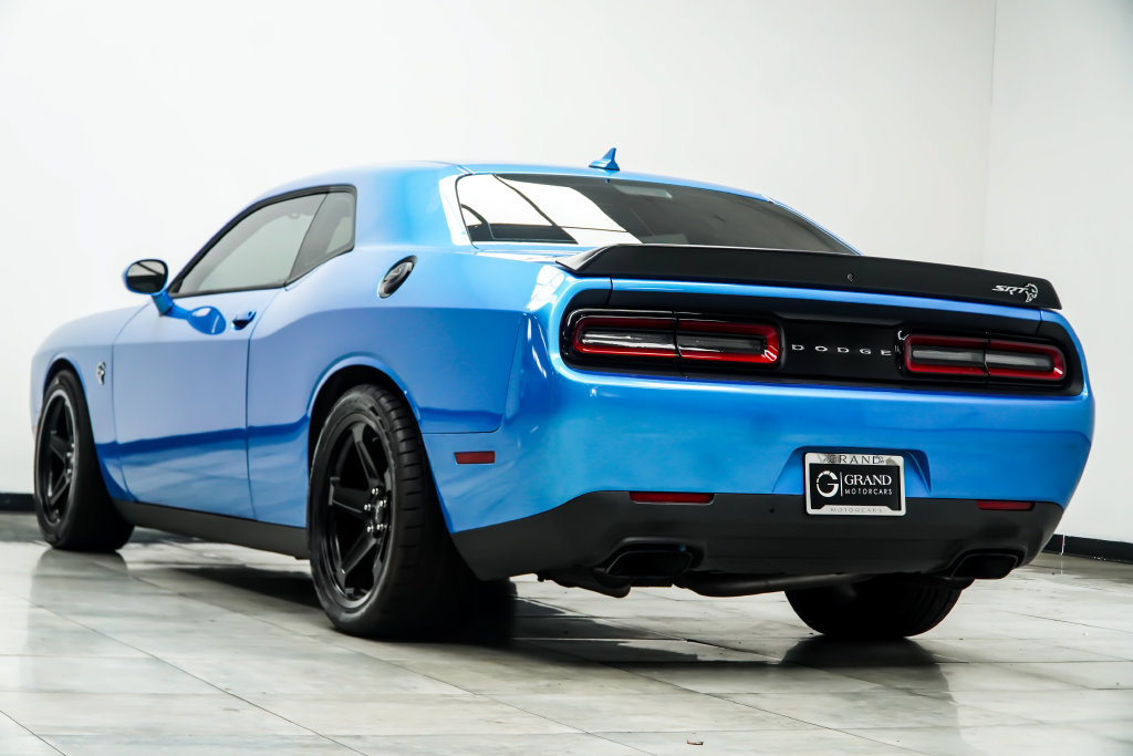 Used 2023 Dodge Challenger SRT Hellcat RWD image 14