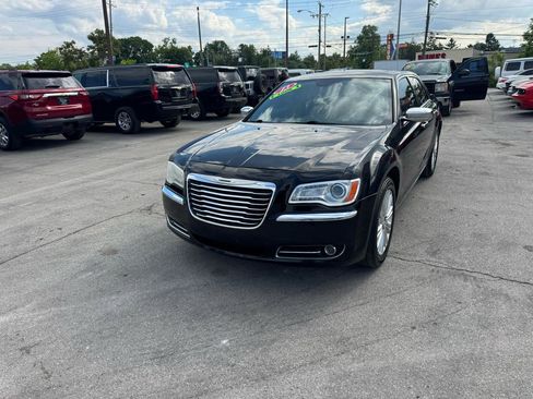 Used 2013 Chrysler 300 C AWD/4WD image 7