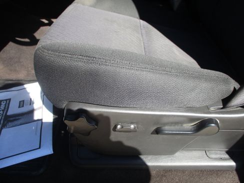 Used 2013 Chevrolet Silverado 1500 LT image 12