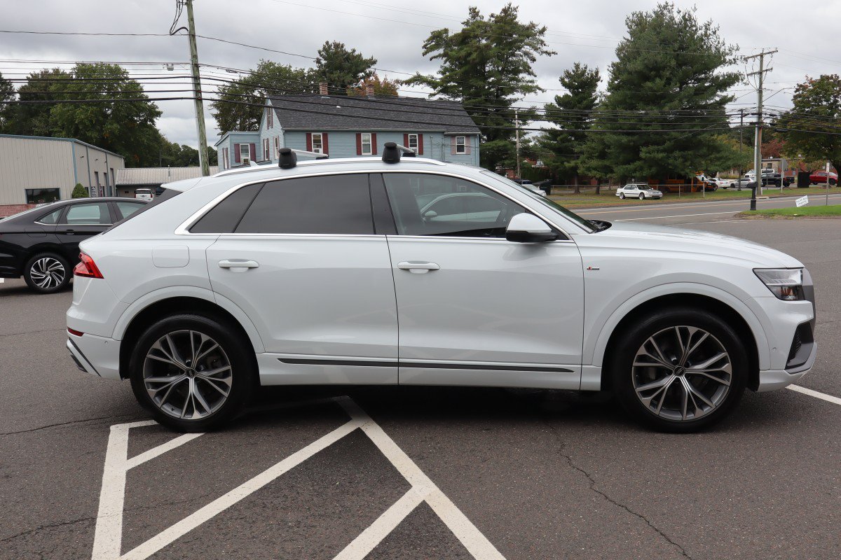 Used 2023 Audi Q8 Premium Plus AWD/4WD image 5