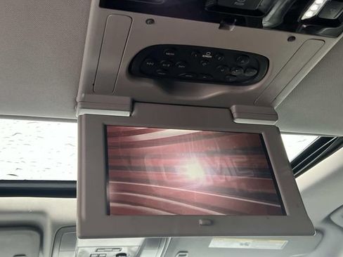 Used 2016 GMC Yukon SLT w/ Open Road Package image 15