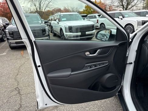 Certified 2023 Hyundai Kona Limited w/ Cargo Package image 37