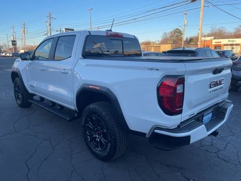 Used 2025 GMC Canyon Elevation w/ Convenience Package image 4