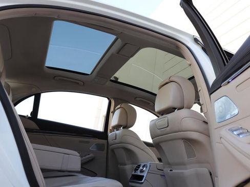 Used 2018 Mercedes-Benz S 450 Sedan image 35