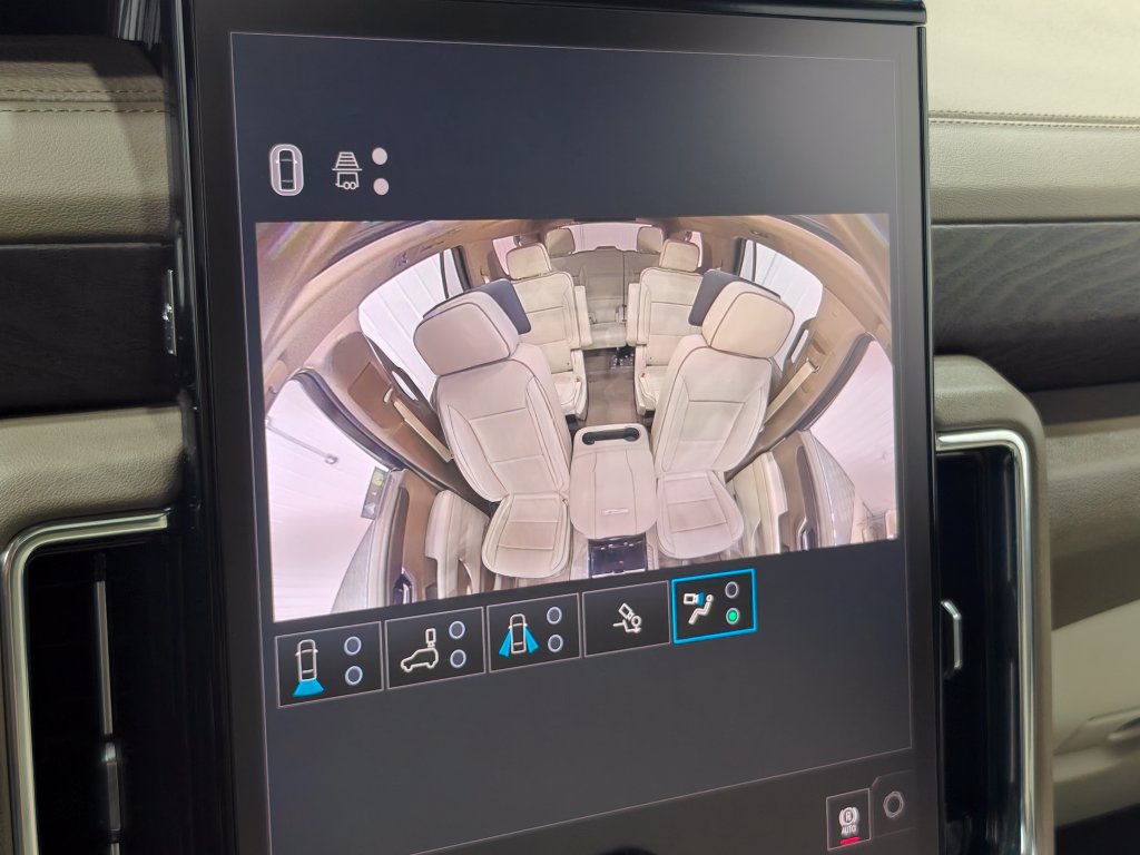 Used 2026 GMC Yukon Denali w/ Advanced Technology Package AWD/4WD image 83