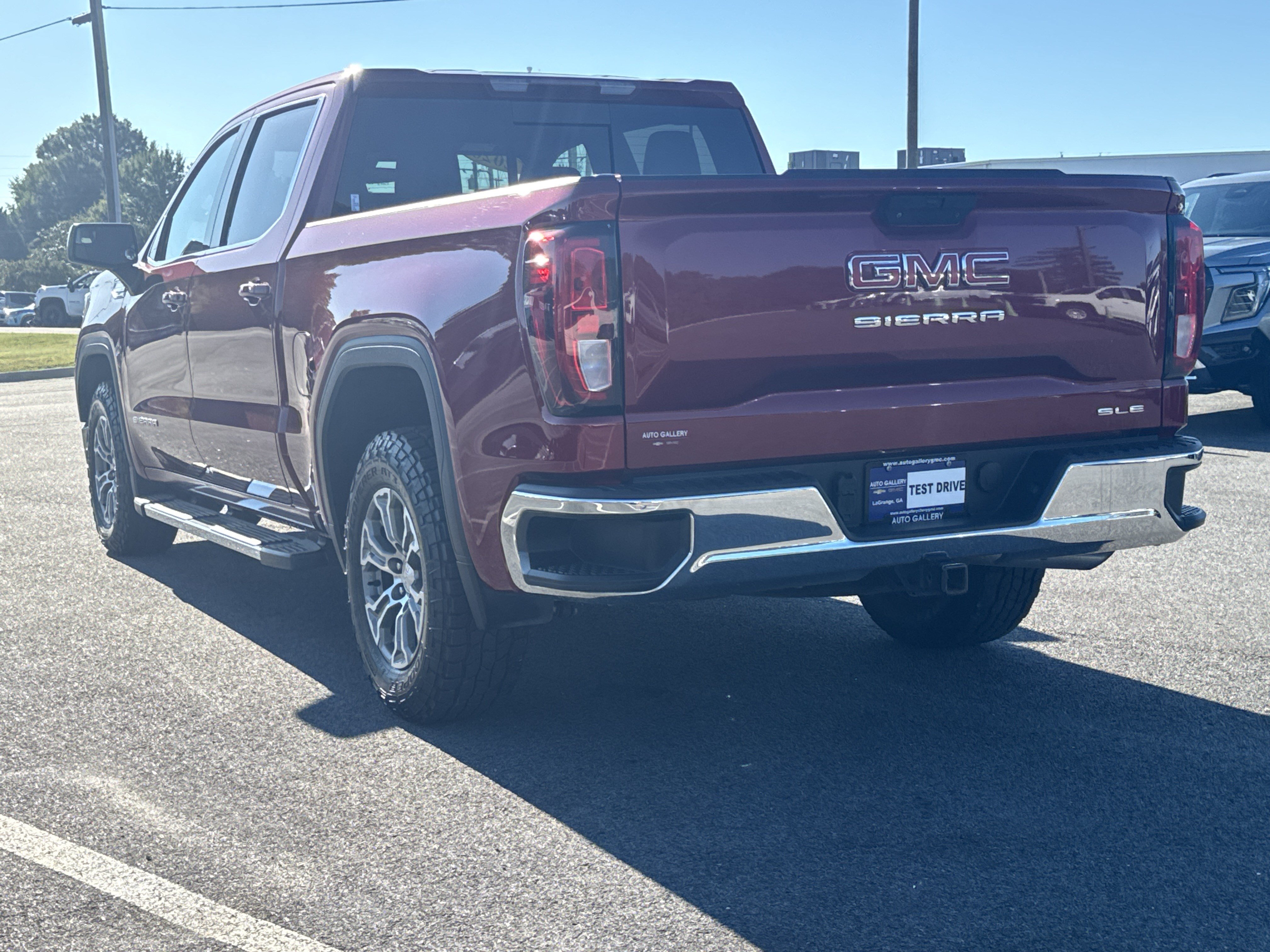 Certified 2020 GMC Sierra 1500 SLE w/ SLE Value Package RWD image 8