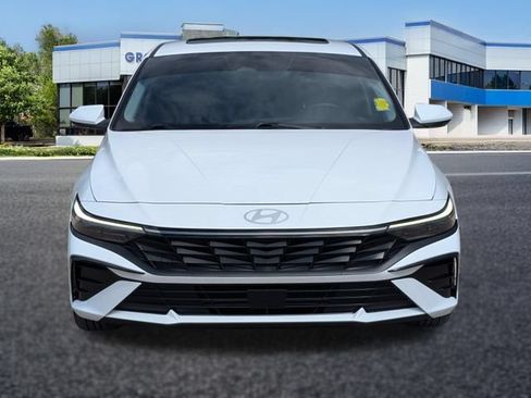 Used 2024 Hyundai Elantra SEL w/ Convenience Package FWD image 9
