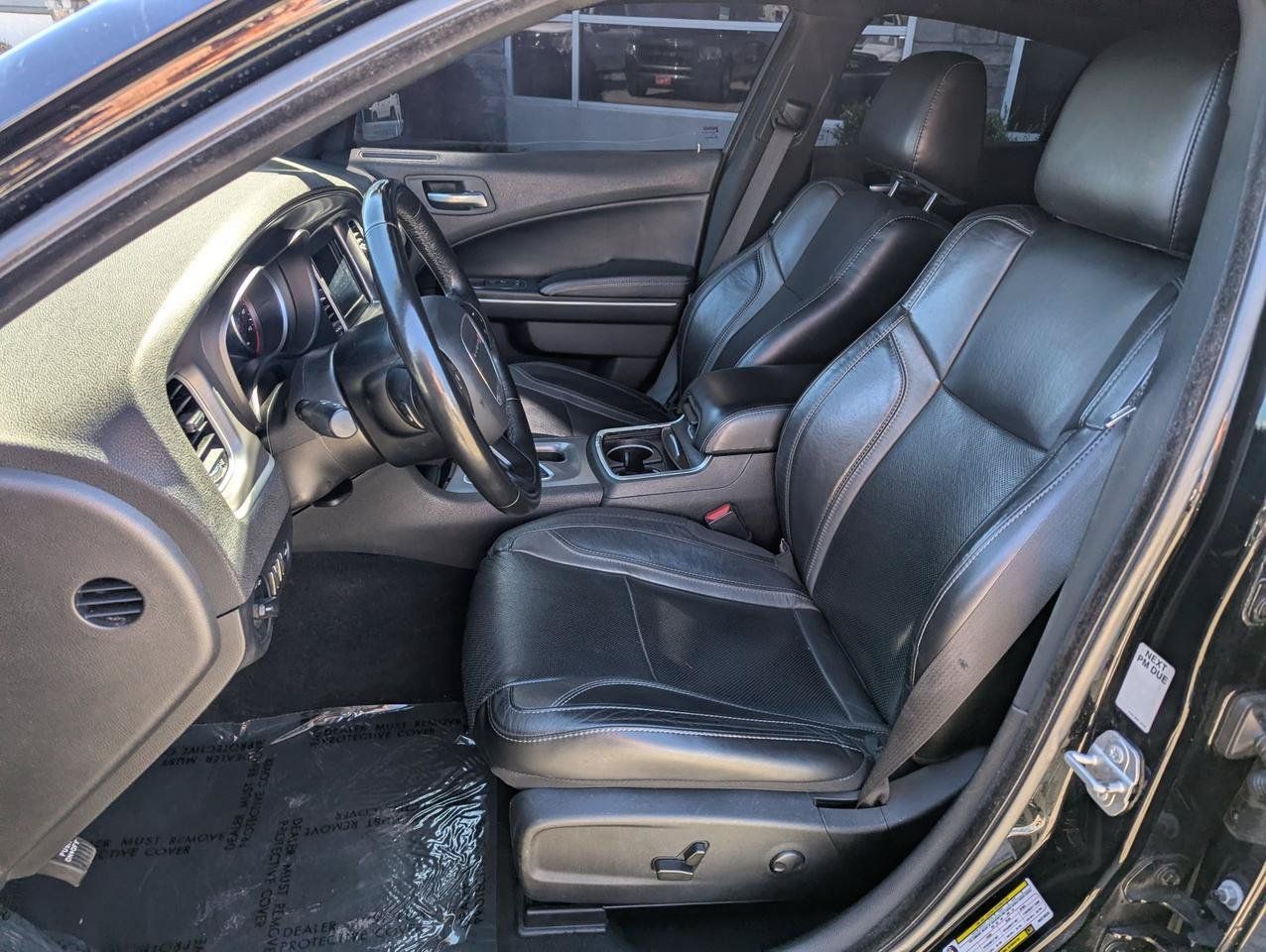 Used 2022 Dodge Charger SXT w/ Leather Interior Group RWD image 11