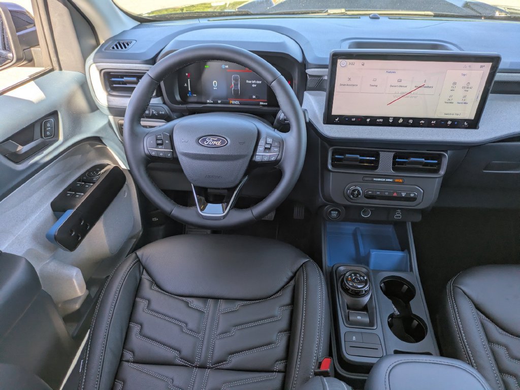 New 2026 Ford Maverick XLT w/ XLT Luxury Package FWD image 15