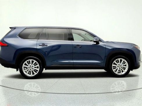 Used 2024 Toyota Grand Highlander AWD image 4