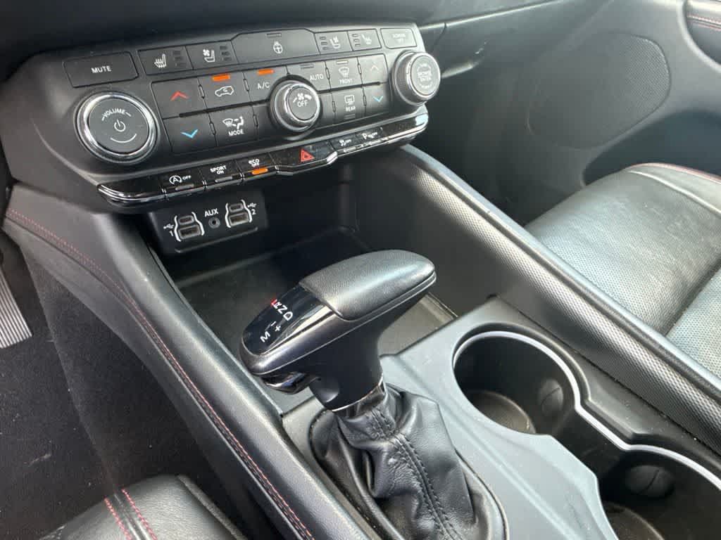 Used 2024 Dodge Durango GT RWD image 23