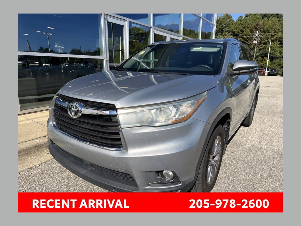Used 2015 Toyota Highlander XLE FWD image 1