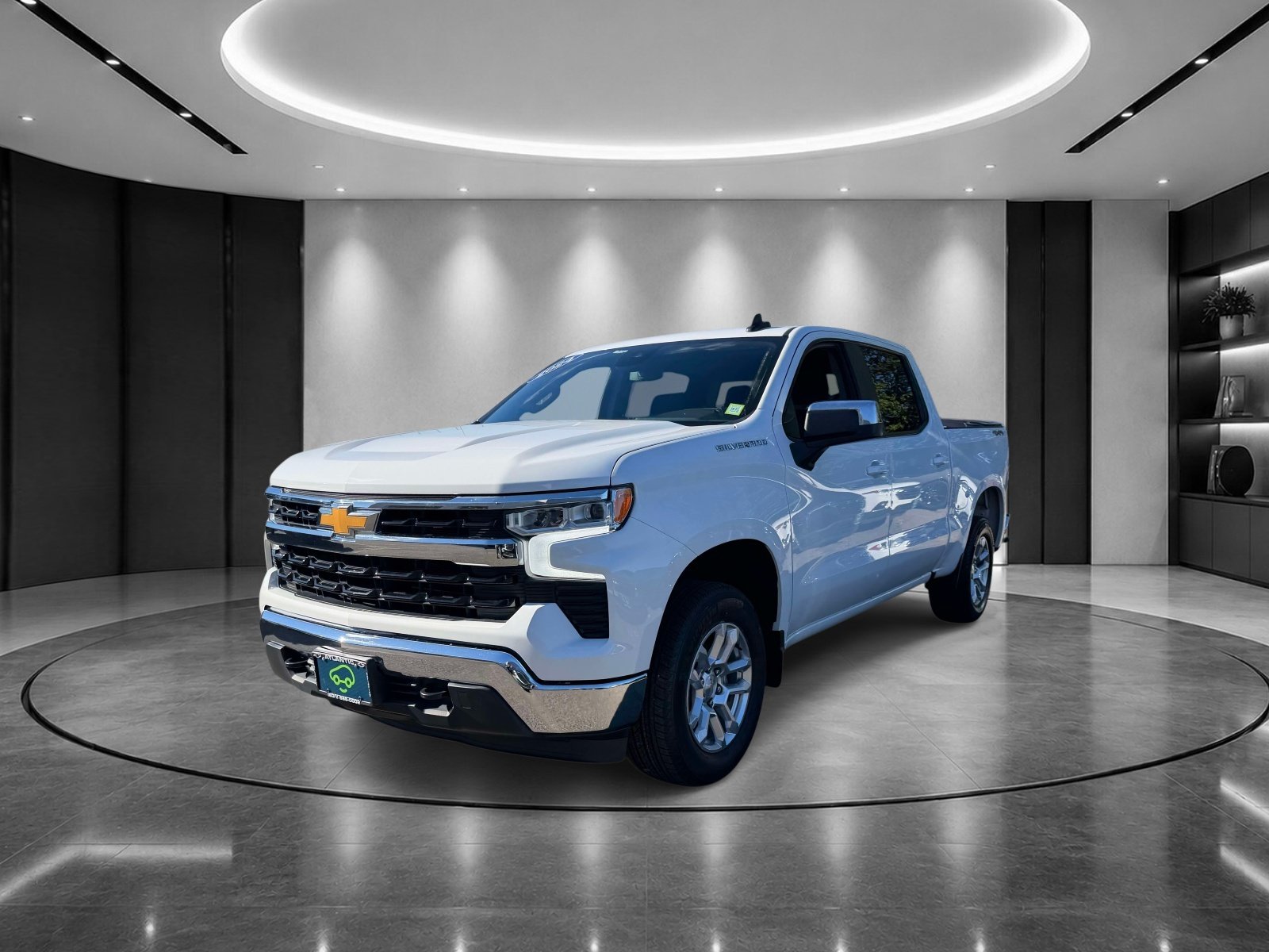 Used 2024 Chevrolet Silverado 1500 LT AWD/4WD image 1