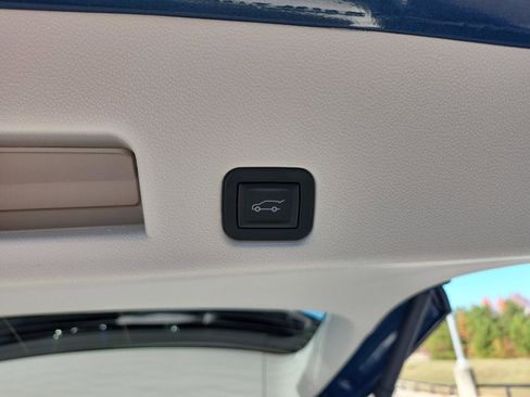 Certified 2026 Buick Enclave Avenir w/ Super Cruise Package image 11