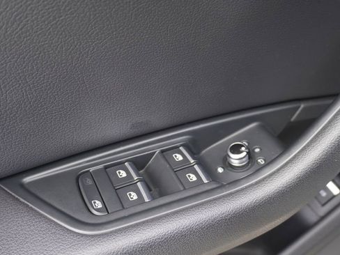 Used 2019 Audi A4 2.0T Premium w/ Convenience Package image 13