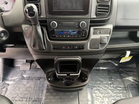 Used 2026 RAM ProMaster 2500 w/ Convenience Group FWD image 16