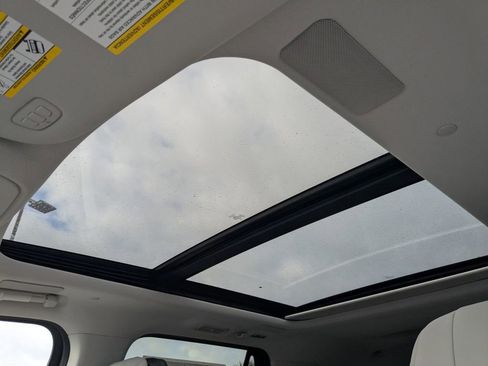 New 2025 Lincoln Navigator L Reserve image 23