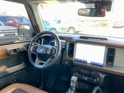 Used 2023 Ford Bronco Outer Banks AWD/4WD image 35