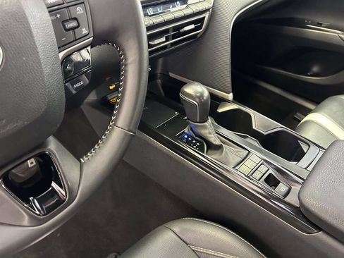Certified 2025 Toyota Camry SE FWD image 20