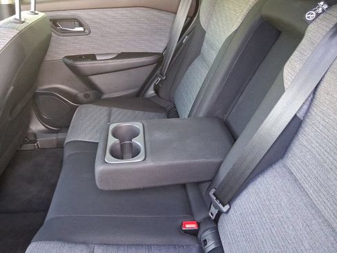 Used 2023 Nissan Rogue SV AWD/4WD image 31