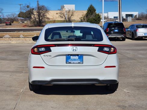 Certified 2024 Honda Civic EX-L image 6