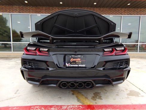 Used 2024 Chevrolet Corvette Z06 w/ Stealth Interior Trim Package RWD image 11
