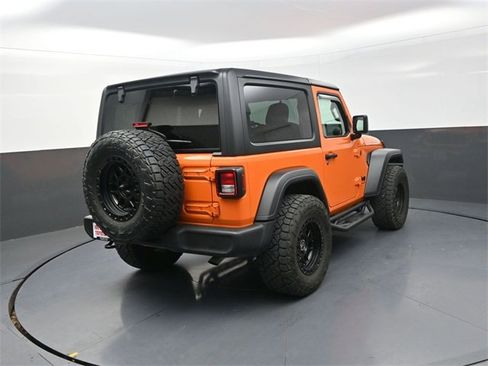 Used 2025 Jeep Wrangler Sport image 7