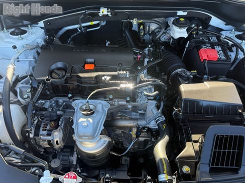 Used 2025 Honda HR-V EX-L image 31