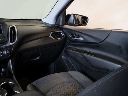 Used 2023 Chevrolet Equinox LT AWD/4WD image 16
