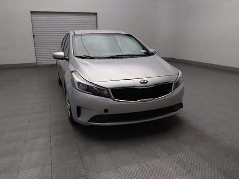 Used 2017 Kia Forte LX FWD image 14