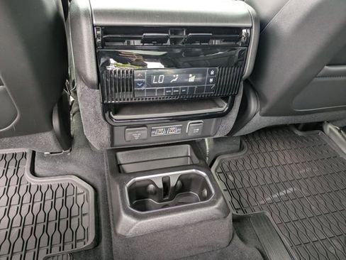 New 2026 Jeep Grand Wagoneer 4WD image 31