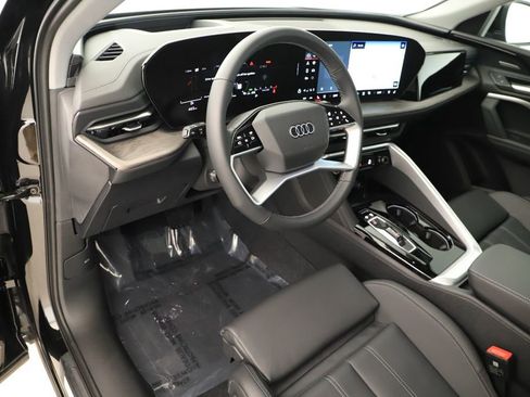 New 2025 Audi Q5 Premium AWD/4WD image 15
