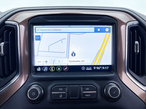 Used 2020 Chevrolet Silverado 1500 High Country w/ Technology Package AWD/4WD image 10
