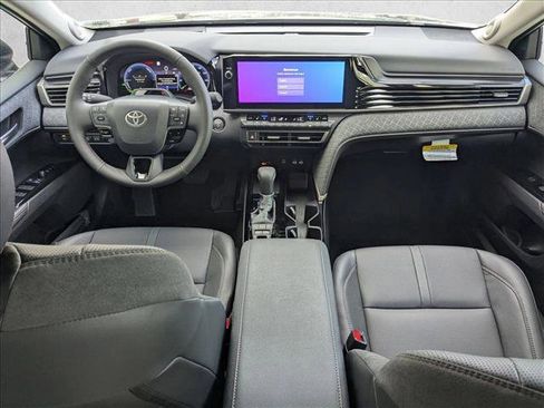 Used 2025 Toyota Camry XLE w/ Premium Plus Package image 14