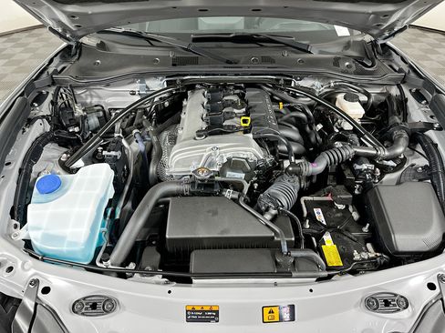 Used 2025 MAZDA MX-5 Miata Club RWD image 28