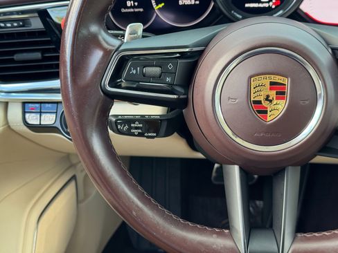 Used 2021 Porsche Panamera 4S image 22