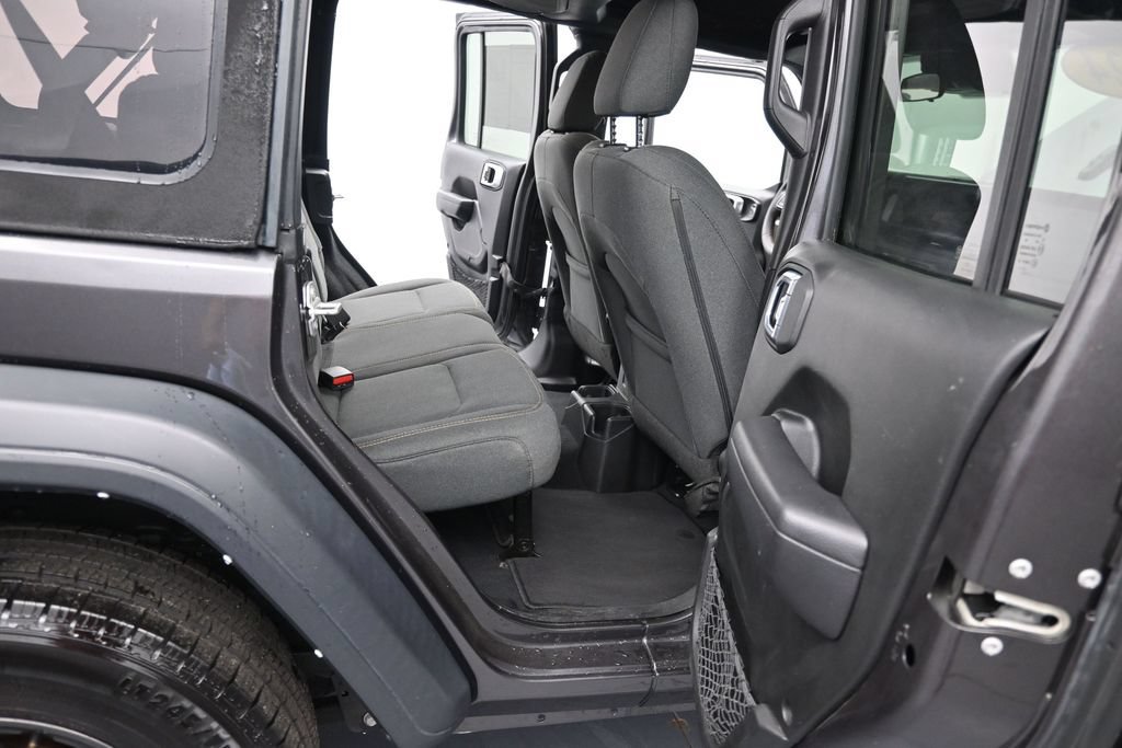 Used 2024 Jeep Wrangler Unlimited Sport AWD/4WD image 17