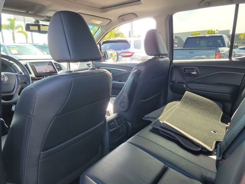Used 2019 Honda Ridgeline RTL-T image 14