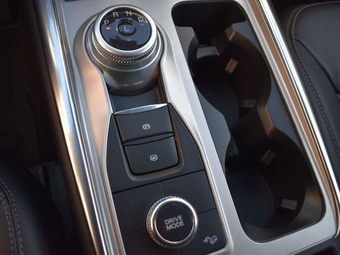 Used 2023 Ford Explorer XLT w/ Equipment Group 202A image 13