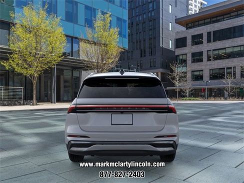 New 2026 Lincoln Nautilus Reserve w/ Jet Appearance Package image 5