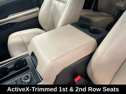 Used 2023 Ford Expedition XLT AWD/4WD image 32