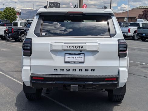 New 2026 Toyota 4Runner TRD Sport AWD/4WD image 4