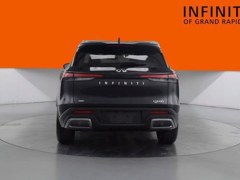 Used 2025 INFINITI QX60 Luxe AWD/4WD image 6