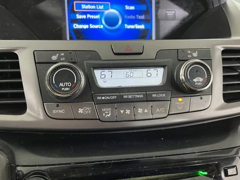 Used 2015 Honda Odyssey EX-L image 16